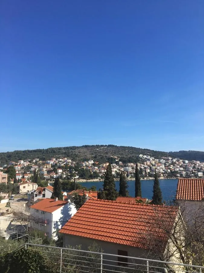 Gospino Apartment 2 Perfect For A Family Trogir